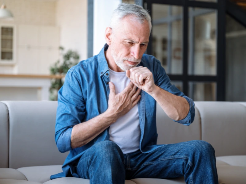 tosse persistente e dolore al petto